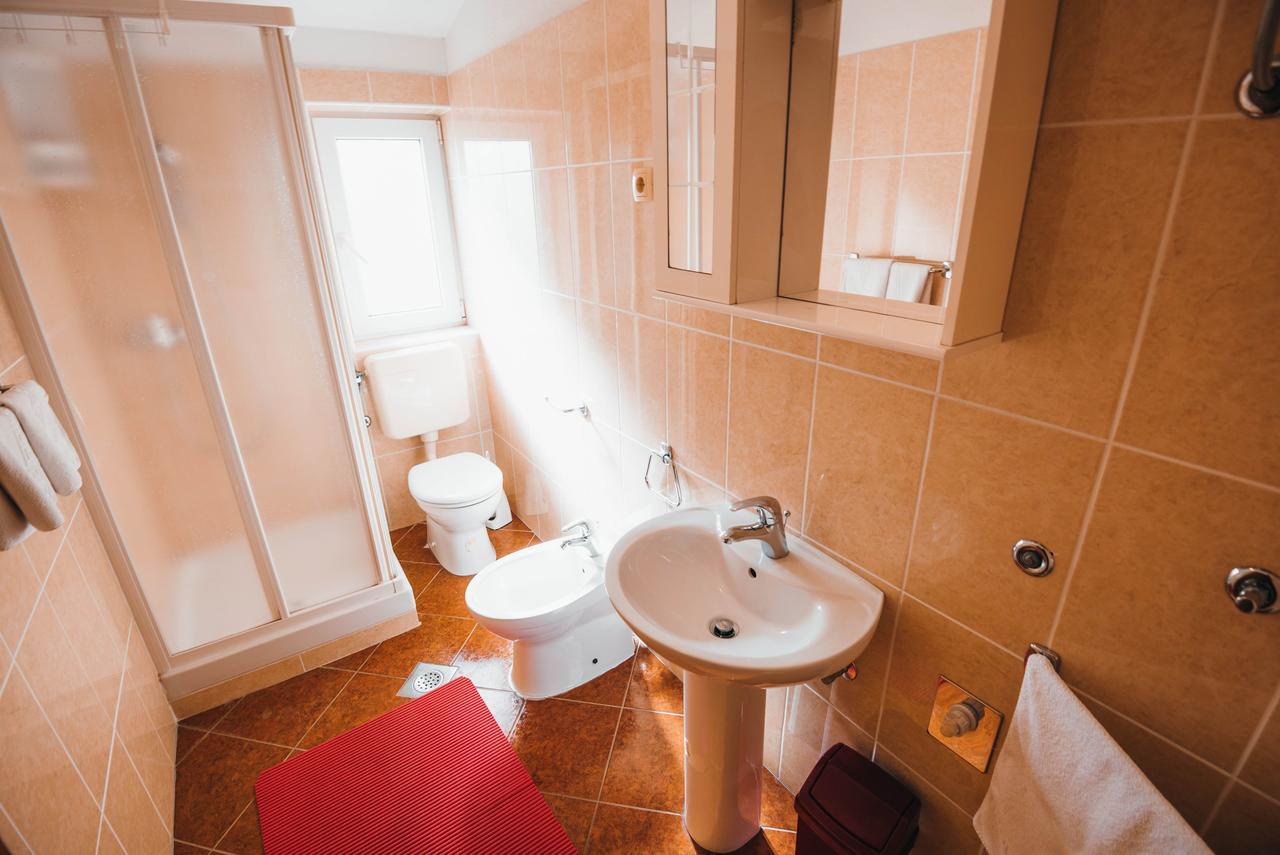 Apartments Visnjic Žaborić Extérieur photo